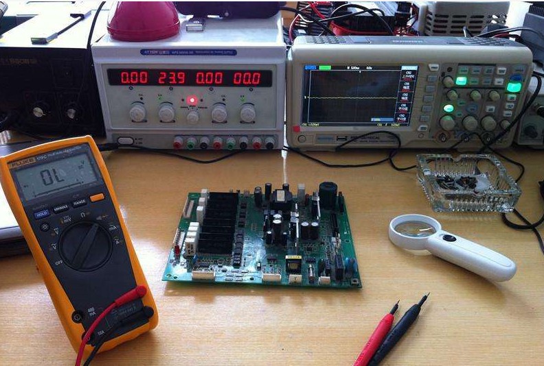 伺服控制器、變頻器電機(jī)、伺服電機(jī)、丹佛斯變頻器、維修變頻器等